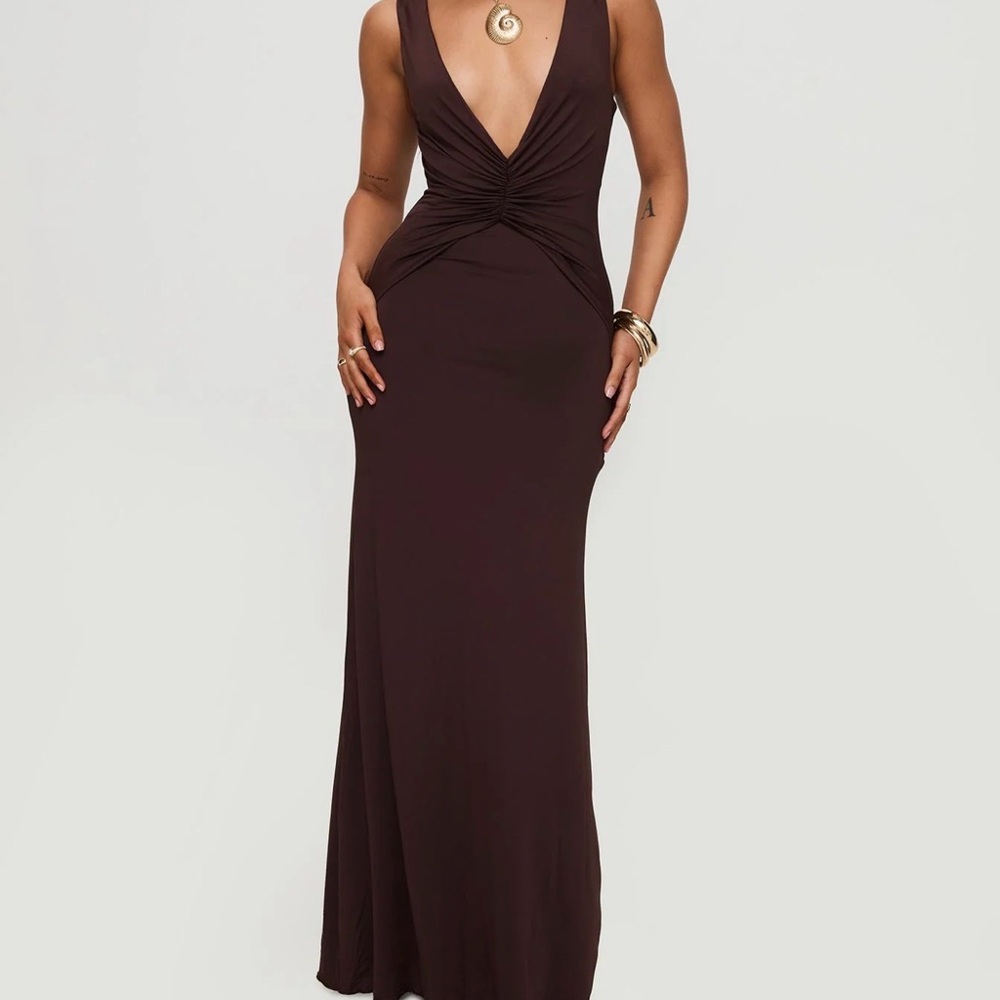 ‼️SOLD‼️ Elegant Brown Maxi Dress